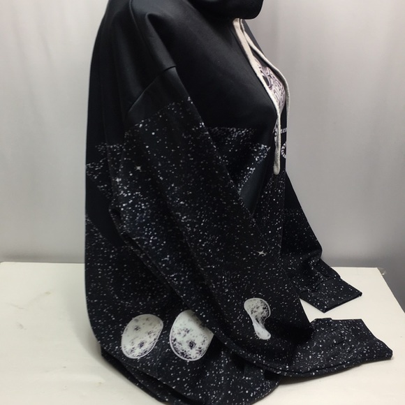 Hoodie pull-over. - Picture 5 of 6